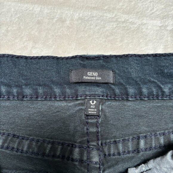 True Religion Men Geno Slim Fit Flap Big T Jeans Pants Dark Wash Size 40 - Picture 3 of 11